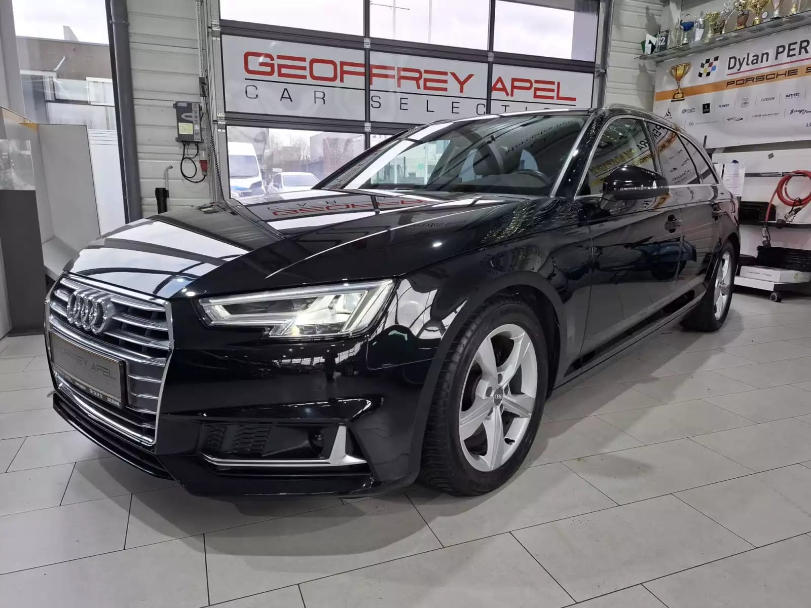 Audi A4 AVANT 2.0 TDI 150 S-TRONIC, EDITION SPORT, NAVI, CUIR, CAMERA, ATT. REMOR., LED, - Photo 1