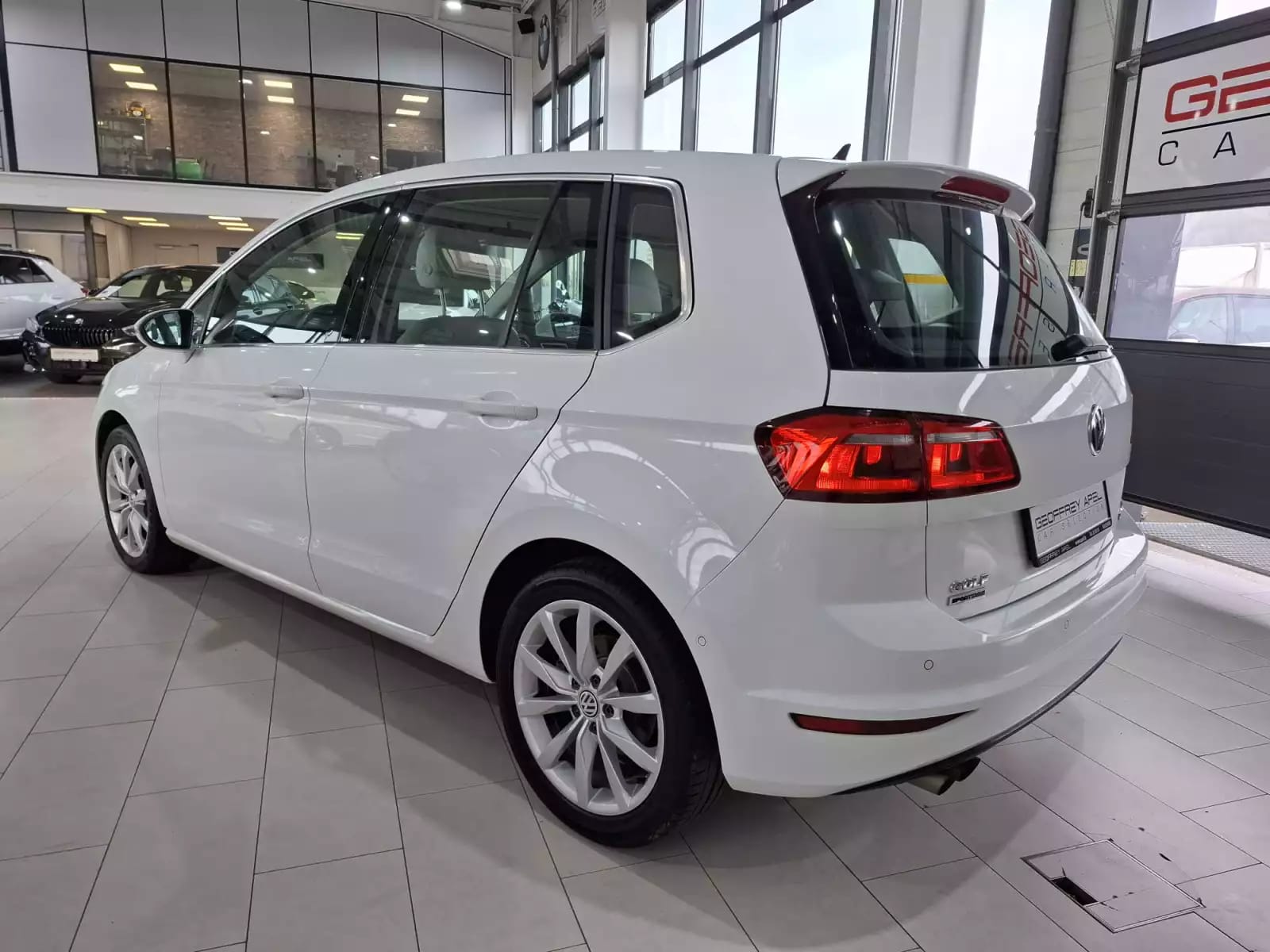 Volkswagen Golf Sportsvan 1.4TSI DSG Highline BlueMotion,1Hand,NAVI,CAMERA,PDC,LEDER,LED, - Photo 1