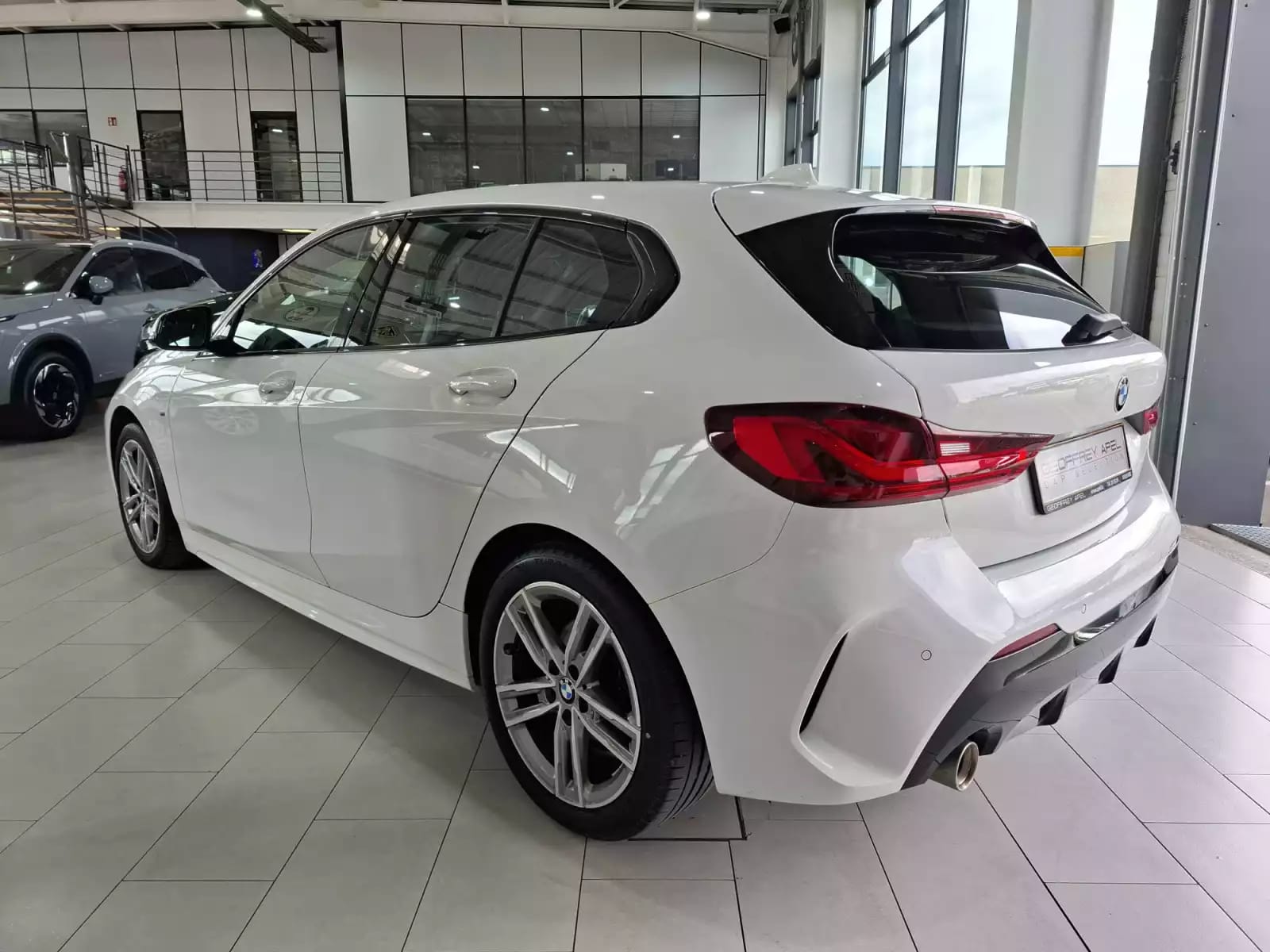 BMW 118 i M SPORT PAKET, NAVI, LED, COCKPIT DIGITAL, CARPLAY, PDC, - Photo 1