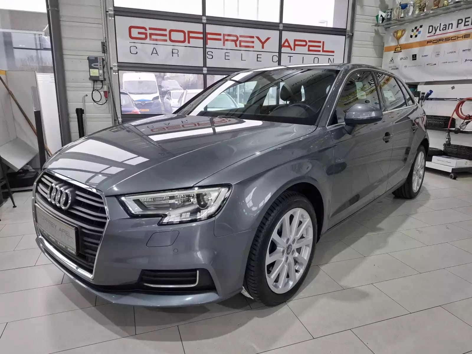 Audi A3 30 TFSI 116 SPORTBACK S-TRONIC DESIGN, CUIR, NAVI, XENON, LED, PDC, 1 HAND - Photo 1