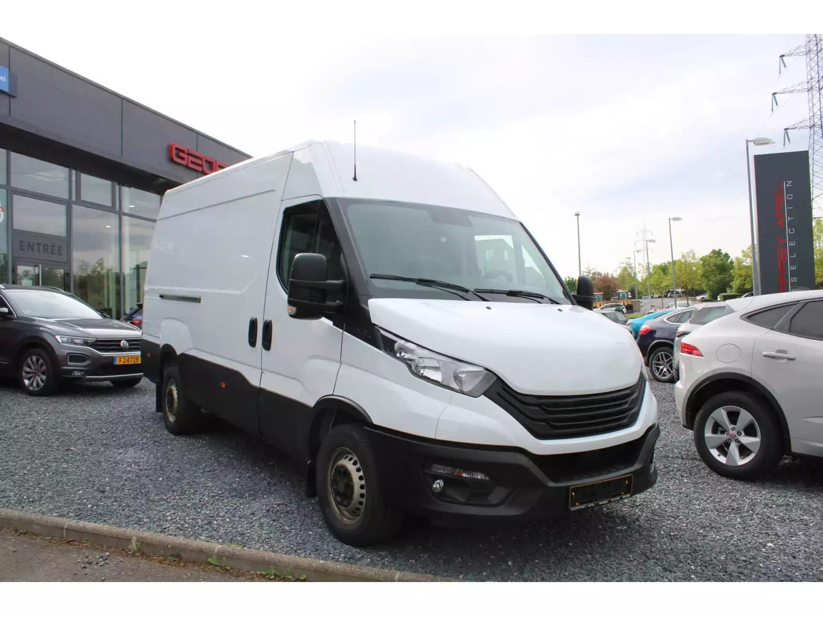 Iveco Daily 35S14, 1 HAND, CAMERA, BLUETOOTH, - Photo 1