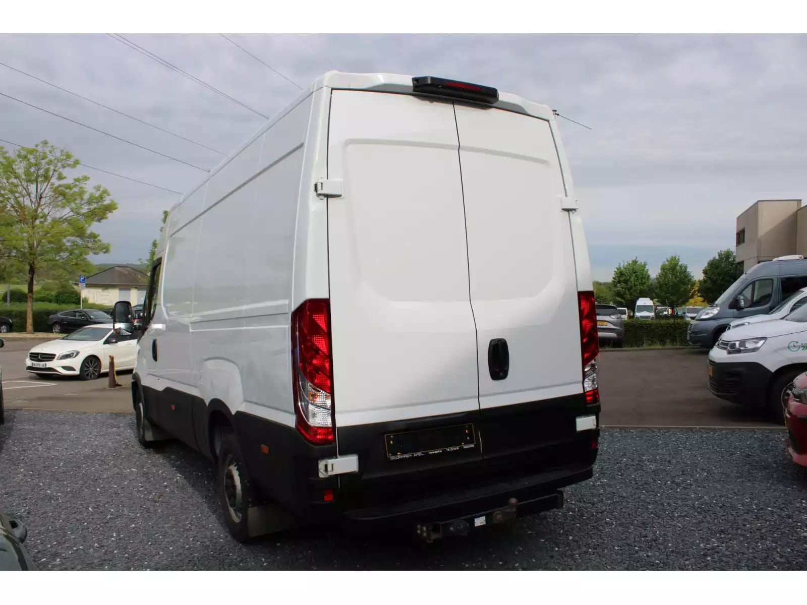 Iveco Daily 35S14, 1 HAND, CAMERA, BLUETOOTH, - Photo 1