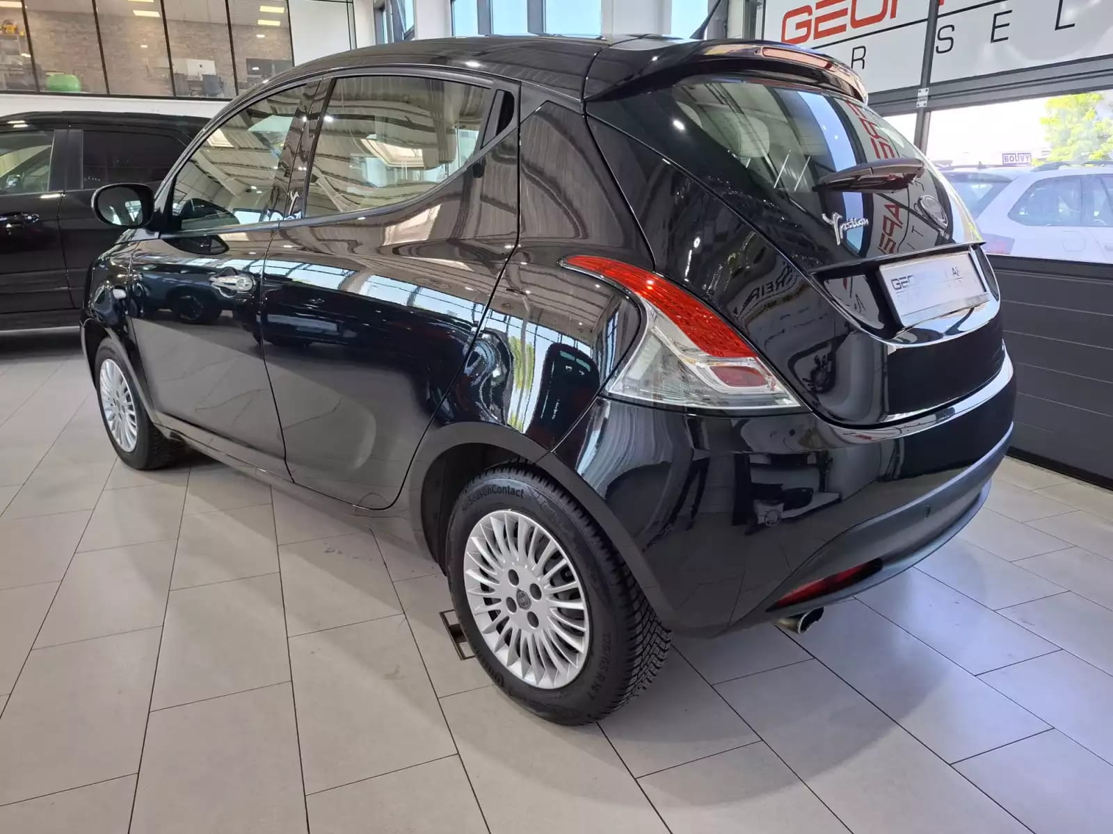 Lancia Ypsilon 1.2 1HAND, BLUETOOTH, PDC AV+ARR., - Photo 1