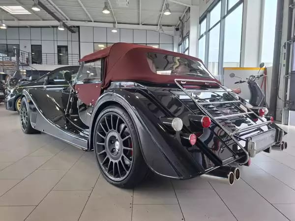 Morgan Plus 8 SPORT BLACK 4.8 V8 BMW 367HP, 1 HAND - Photo 3