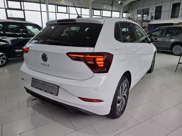 Volkswagen Polo 1.0 TSI 95 LIFE, 1 HAND, DIGITAL COCKPIT, CARPLAY, NAVI, FRANCH. DE LIGNES, PDC AV.+ARR., - Photo 2