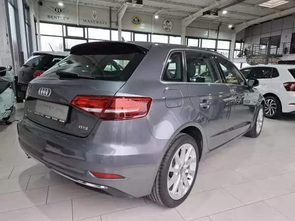 Audi A3 30 TFSI 116 SPORTBACK S-TRONIC DESIGN, CUIR, NAVI, XENON, LED, PDC, 1 HAND - Photo 2