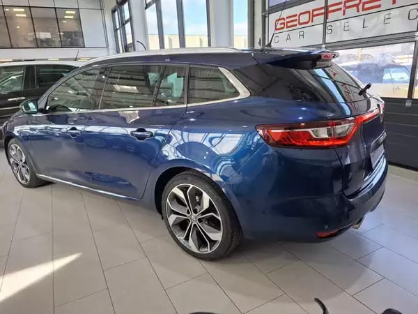 Renault Megane 1.6 DCI 130 BOSE EDITION, 1 HAND, CAMERA, CUIR, DIGITAL COCKPIT, LED, - Photo 2