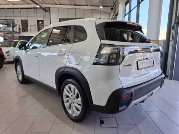 Suzuki S-Cross 1.4 TURBO HYBRID,1 HAND, CAMERA, CLIMA  AUTO, CARPLAY, ALU 17'', ASS. LIGNES, ANGLE MORT, REGULATEUR, LED, ATT. REMORQUE - Photo 2