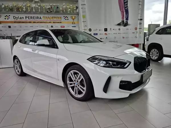 BMW 118 i M SPORT PAKET, NAVI, LED, COCKPIT DIGITAL, CARPLAY, PDC, - Photo 3