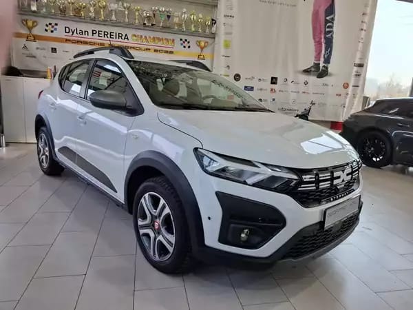 Dacia Sandero 1.0 TCe 90 Stepway, B.Auto., 1 HAND, CAMERA, NAVI, PDC, REGULATEUR / LIMITEUR, ANGLE MORT, - Photo 3