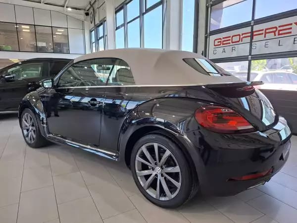 Volkswagen Beetle 2.0 TDI 150 CABRIOLET DESIGN, NAVI, PDC, ALU 18'', LED, KM 23000, - Photo 2