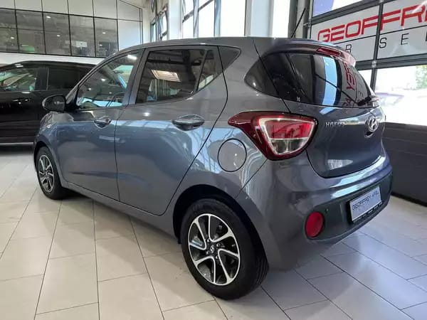 Hyundai i10 1.0  CLIMA, NAVI, BLUETOOTH, ALU, GARANTIE - Photo 2