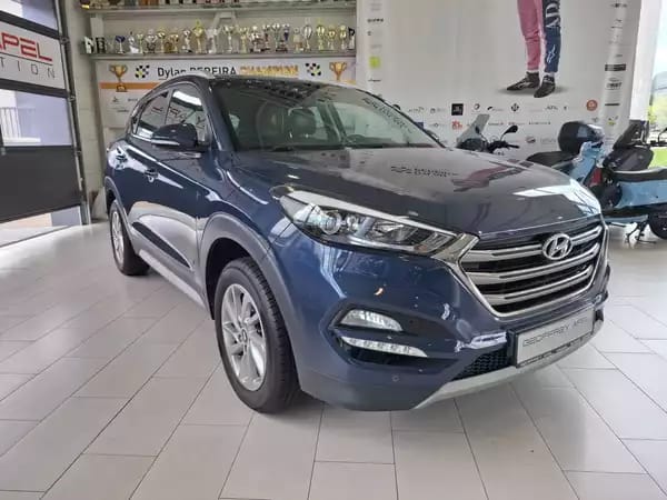 Hyundai TUCSON 1.6 GDI 2WD CUIR NAVI 1 HAND - Photo 3