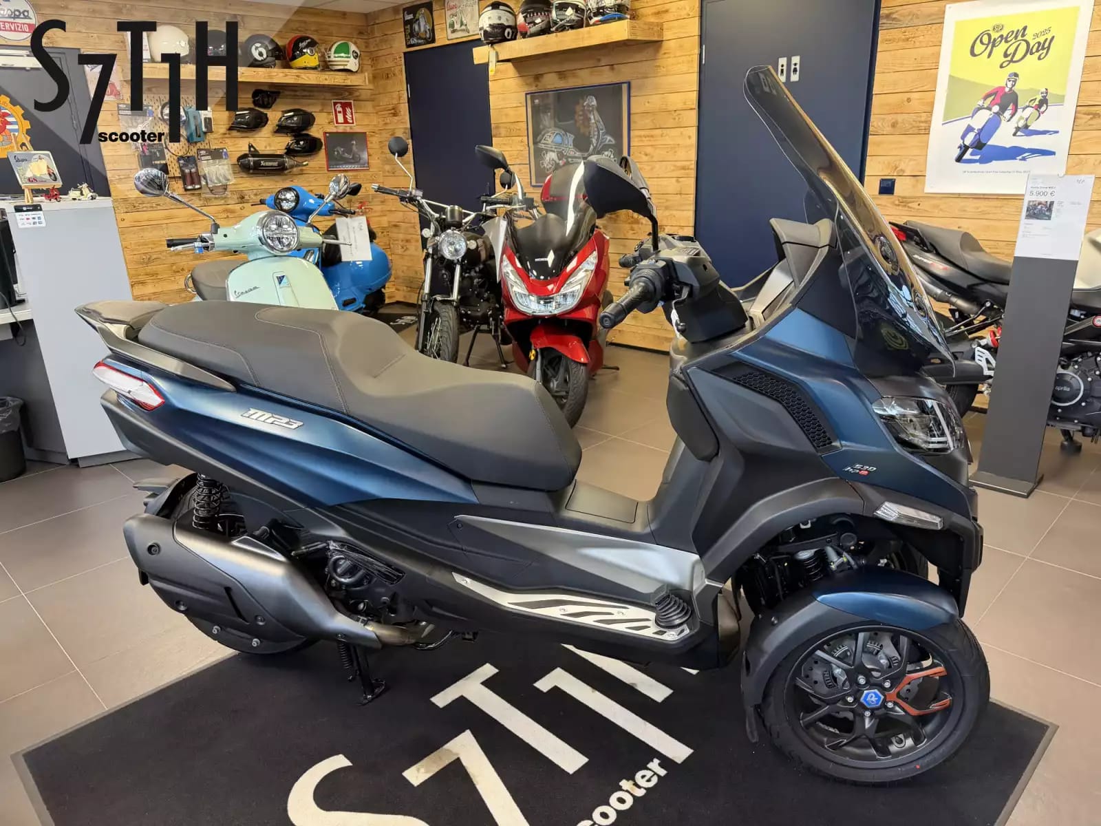 Piaggio MP3 530 - Photo 1