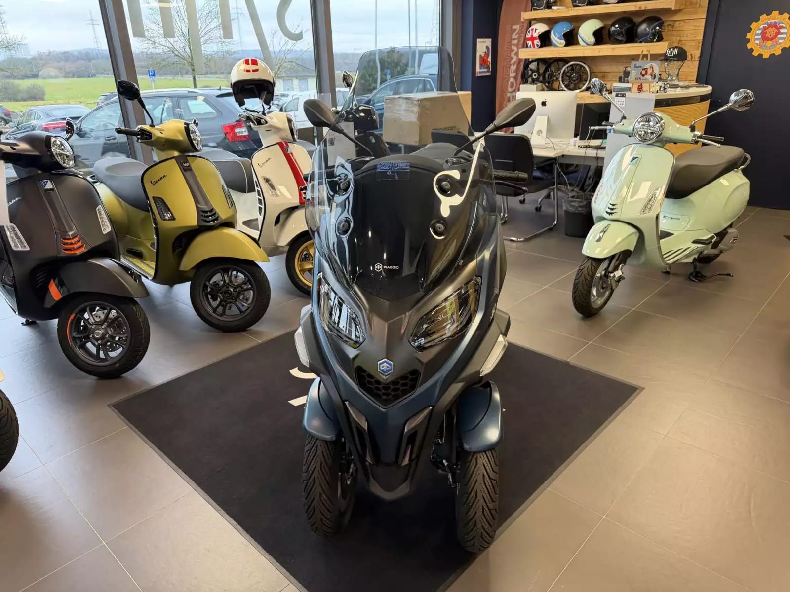 Piaggio MP3 530 - Photo 1