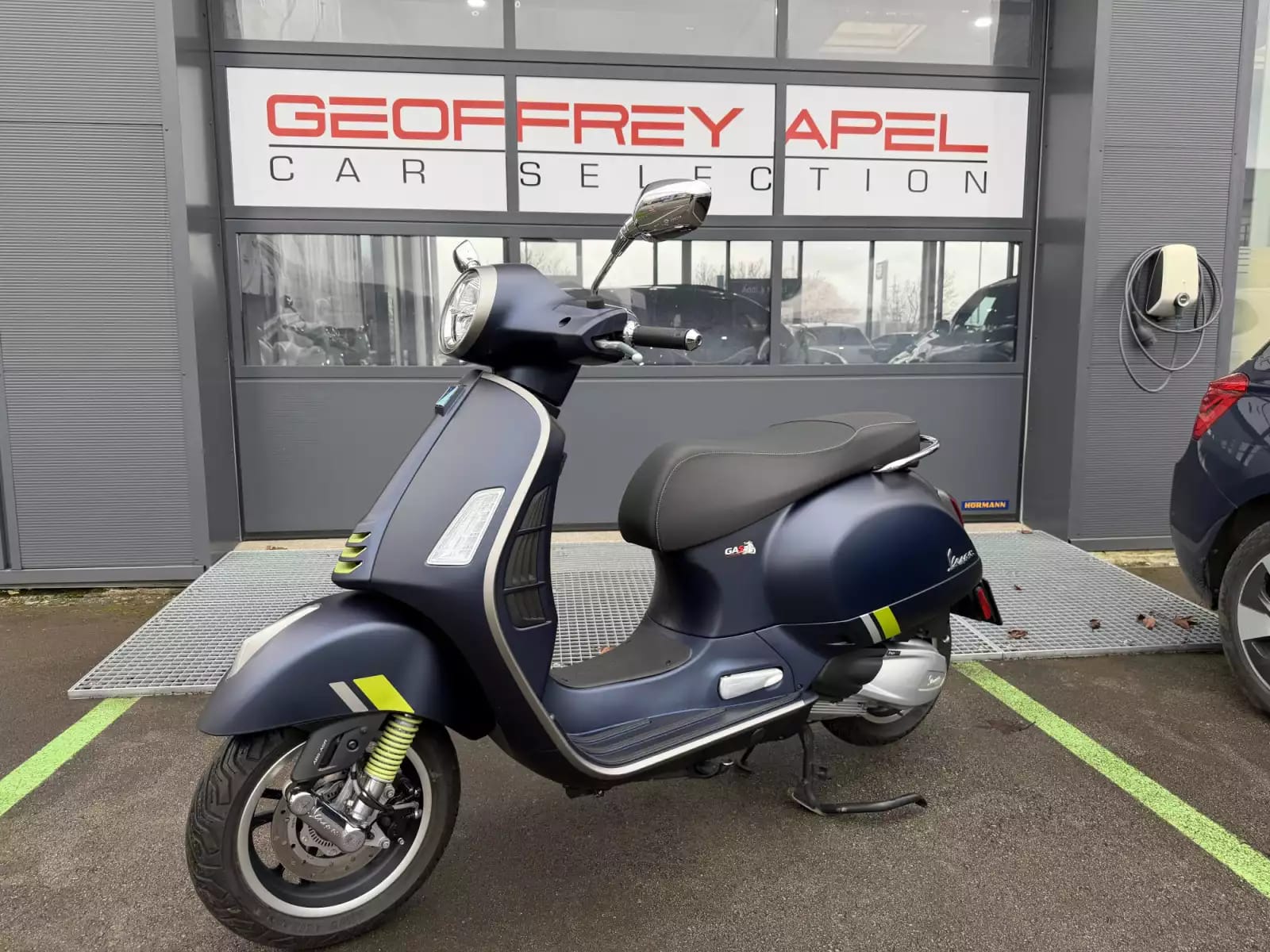 Vespa GTS Super Tech 300 - Photo 1