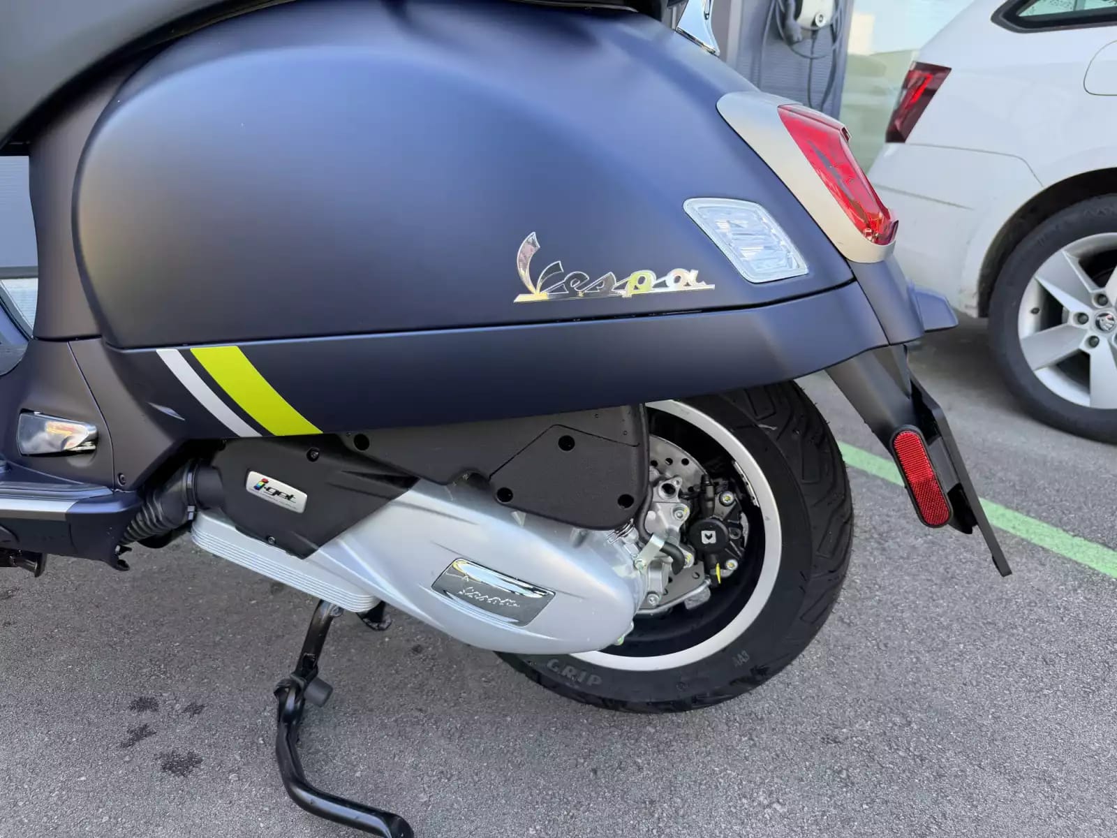 Vespa GTS Super Tech 125 - Photo 1