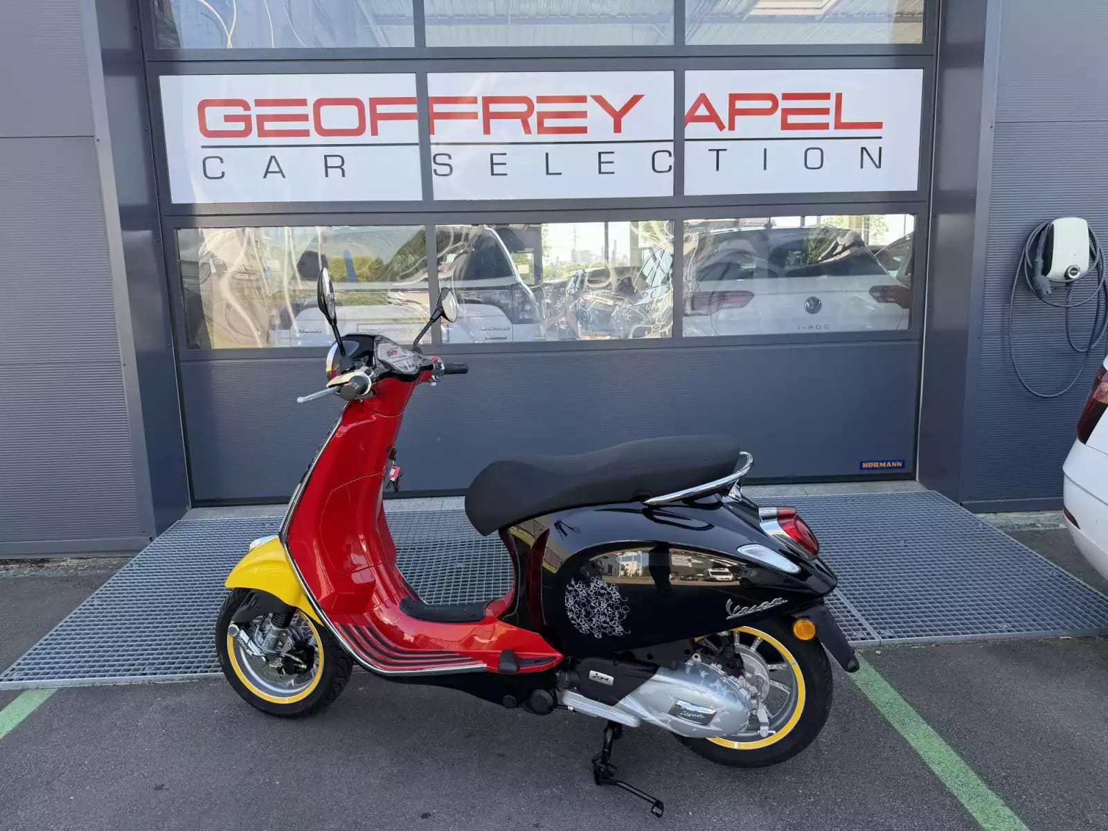 Vespa Primavera 125 Mickey Mouse - Photo 1