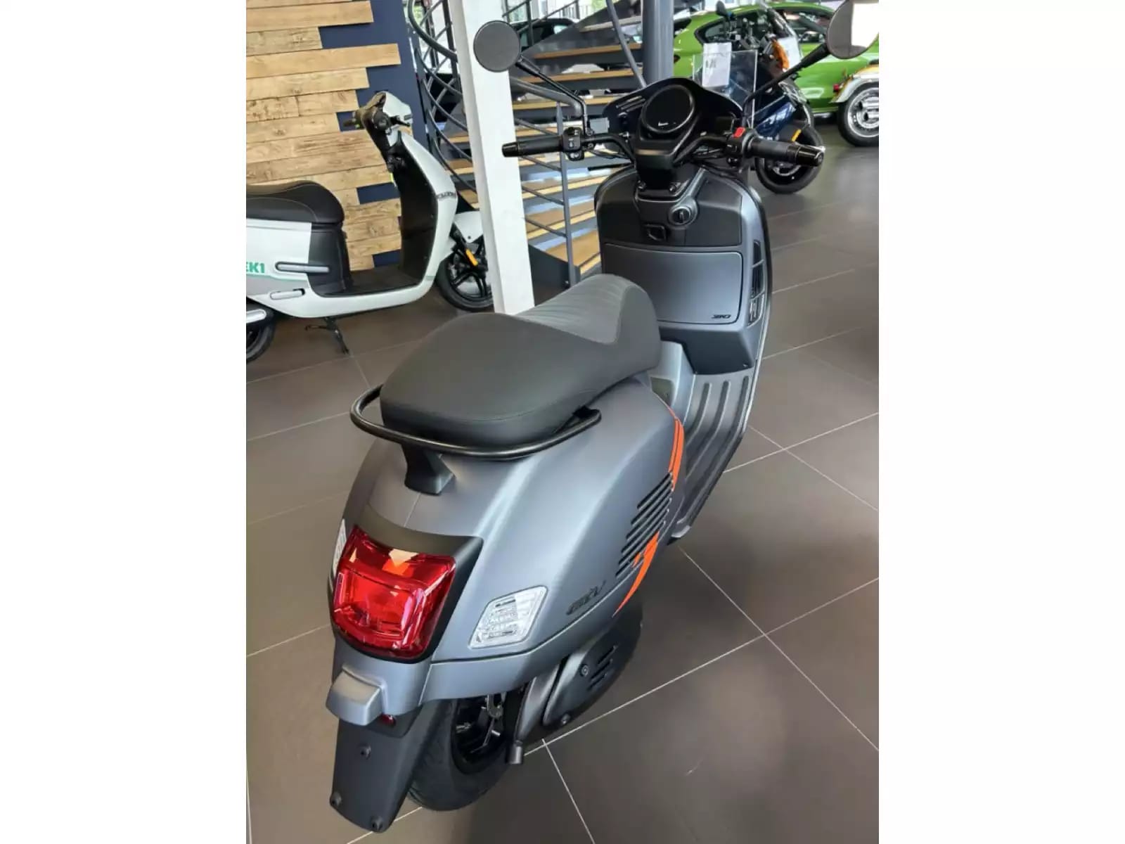 Vespa GTV 310 - Photo 1