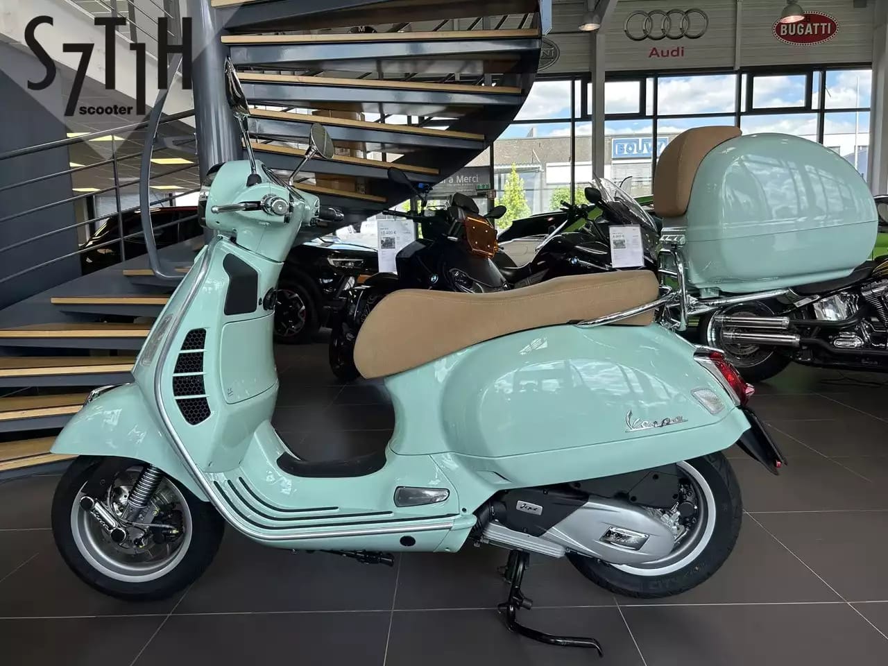Vespa GTS 125 - Photo 1