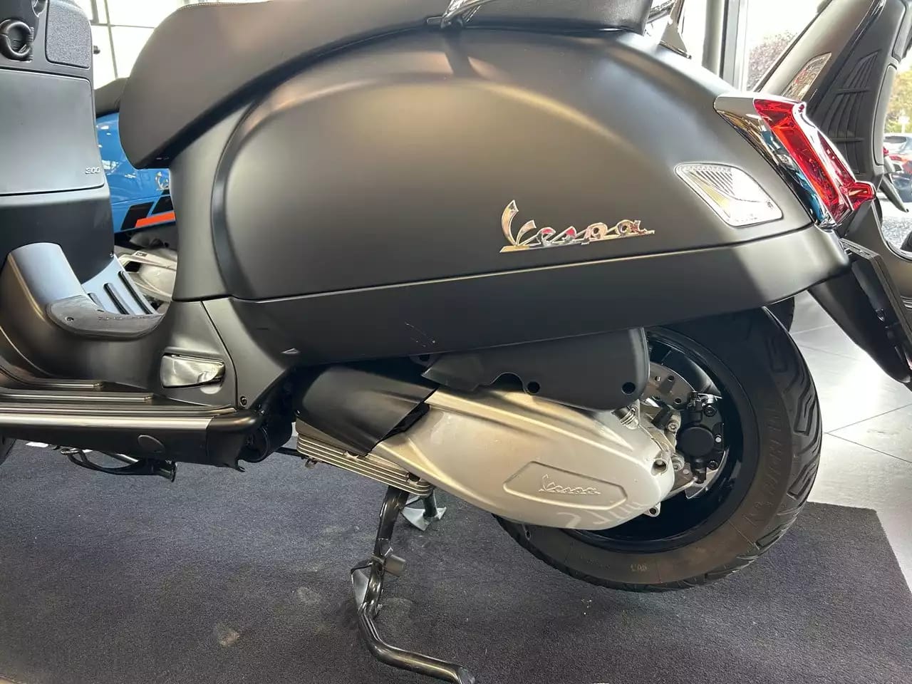 Vespa GTS 300 Super Tech - Photo 1