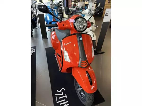 Vespa GTS 125 Super Sport - Photo 3