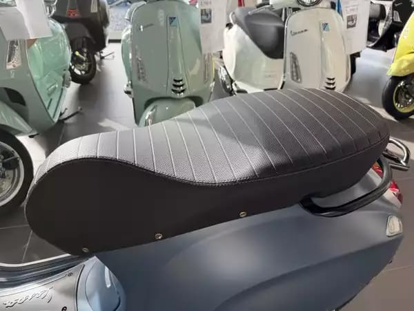 Vespa Primavera 125 OFFICINA 8 - Photo 2