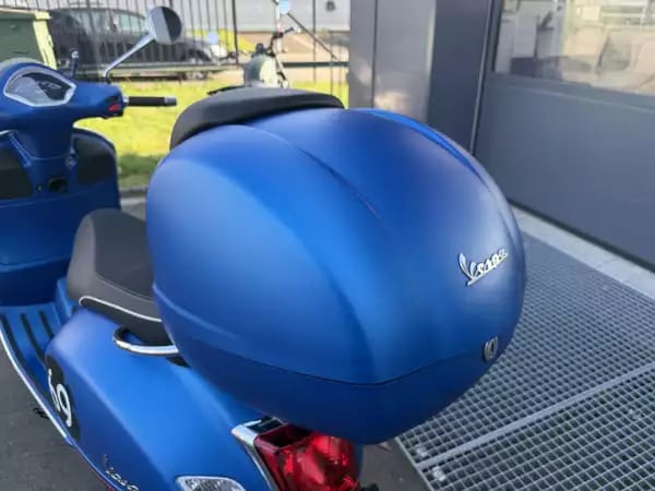 Vespa GTS 300 - Photo 3