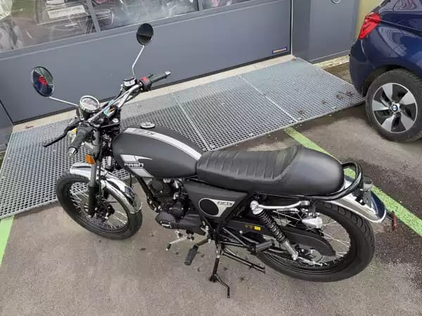 Mash Fifty - Photo 2