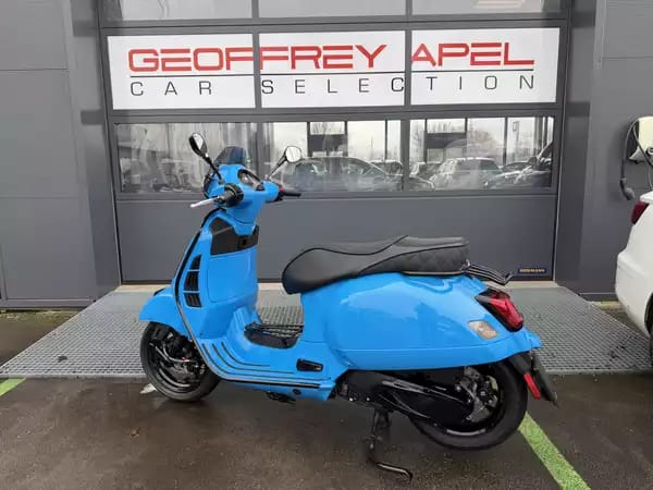 Vespa GTS Super Sport 310 - Photo 2