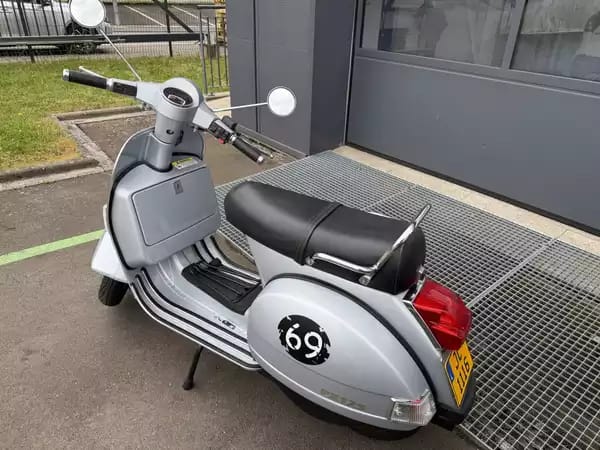 Vespa PX 125 - Photo 2