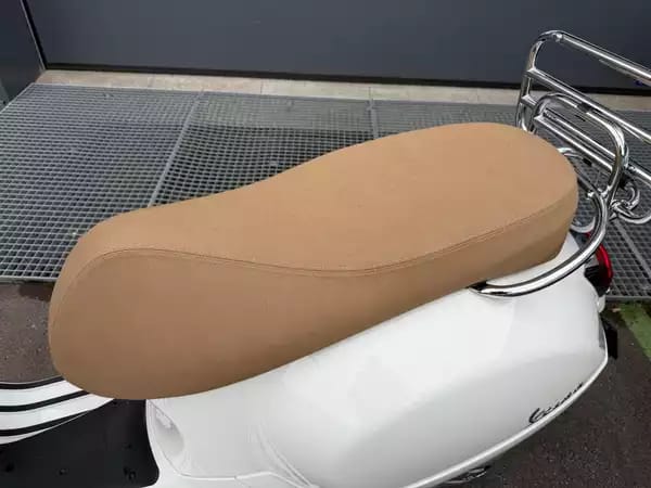 Vespa GTS Super Sport 125 - Photo 3