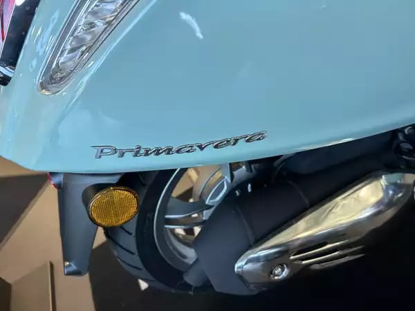 Vespa Primavera 125 - Photo 3