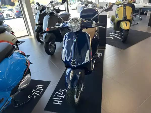 Vespa Primavera 125 - Photo 3