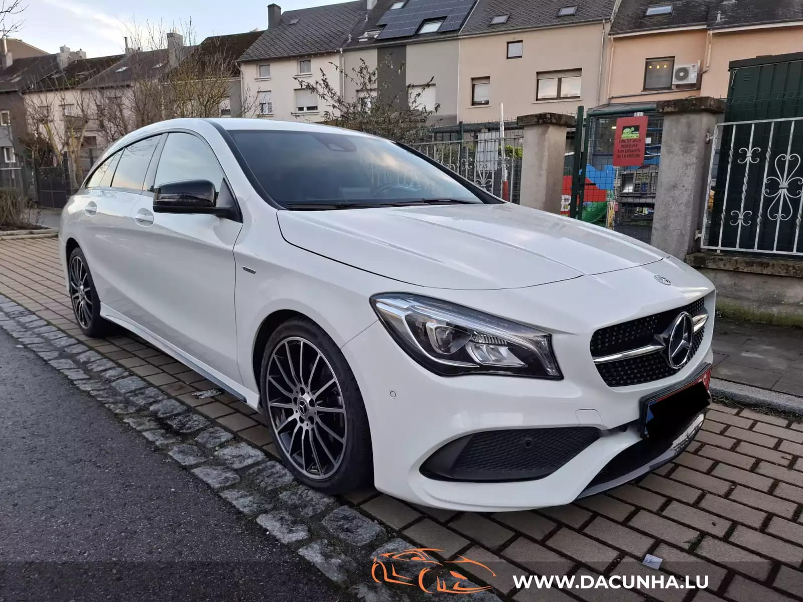 Mercedes-Benz CLA 200 Shooting Brake AMG LINE, CUIR, BI-XENON, NAVI, CAMERA - Photo 1