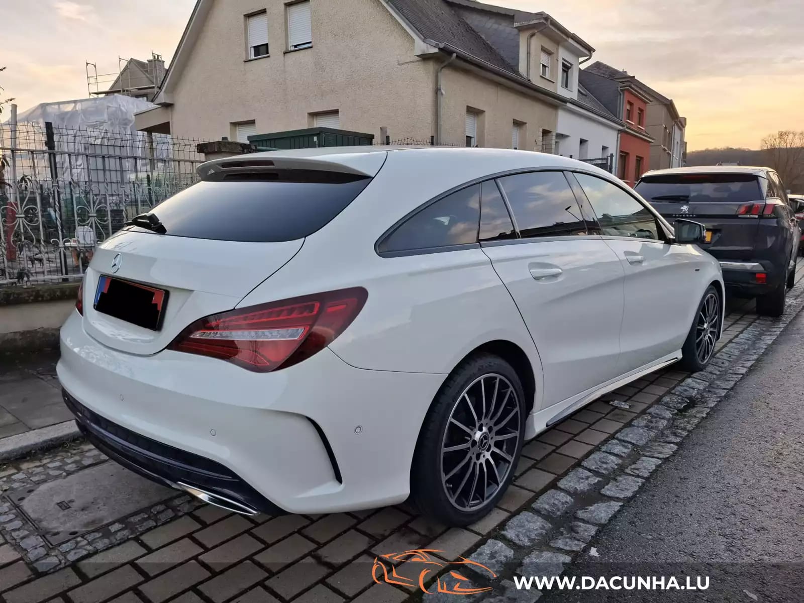 Mercedes-Benz CLA 200 Shooting Brake AMG LINE, CUIR, BI-XENON, NAVI, CAMERA - Photo 1