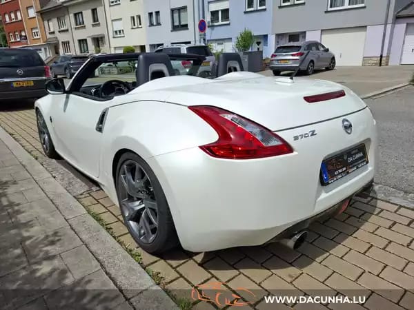 Nissan 370Z 3.7i B. AUTO, CAMERA, CUIR, NAVI, ALU, BLUETOOTH, - Photo 2