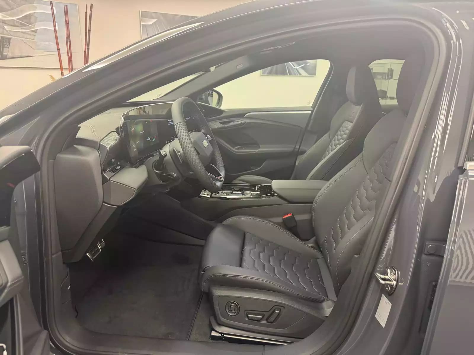 Audi A6 Sportback e-tron S Line performance 367 CV / 270 kW - Photo 1