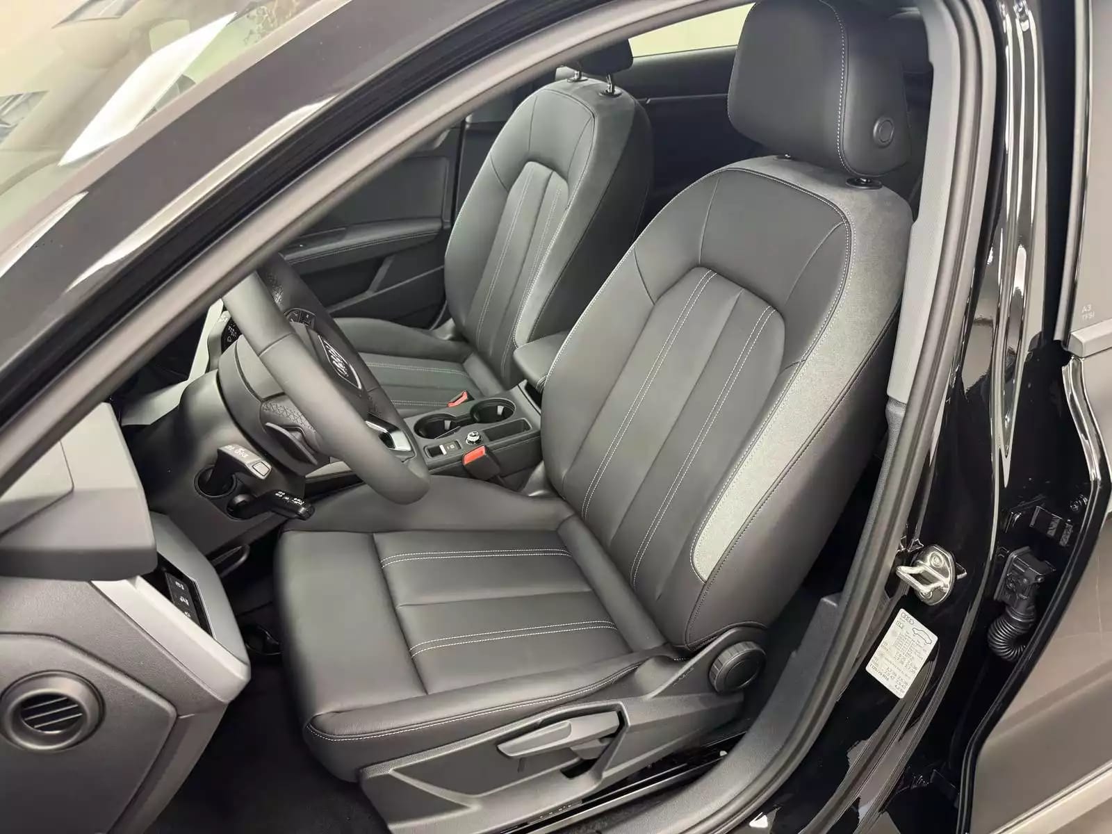 Audi A3 Limousine S line 35 TFSI 150 CV / 110 kW S tronic - Photo 1