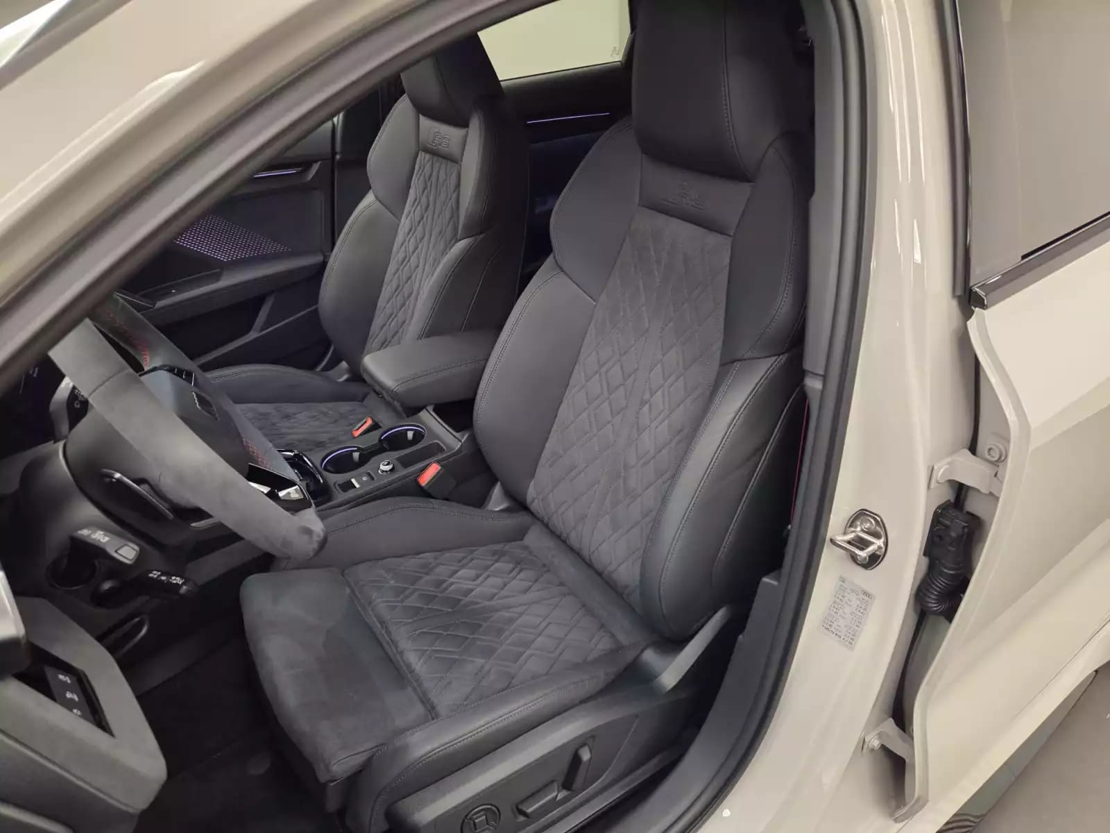 Audi RS3 Sportback TFSI 400 CV / 294 KW S tronic - Photo 1