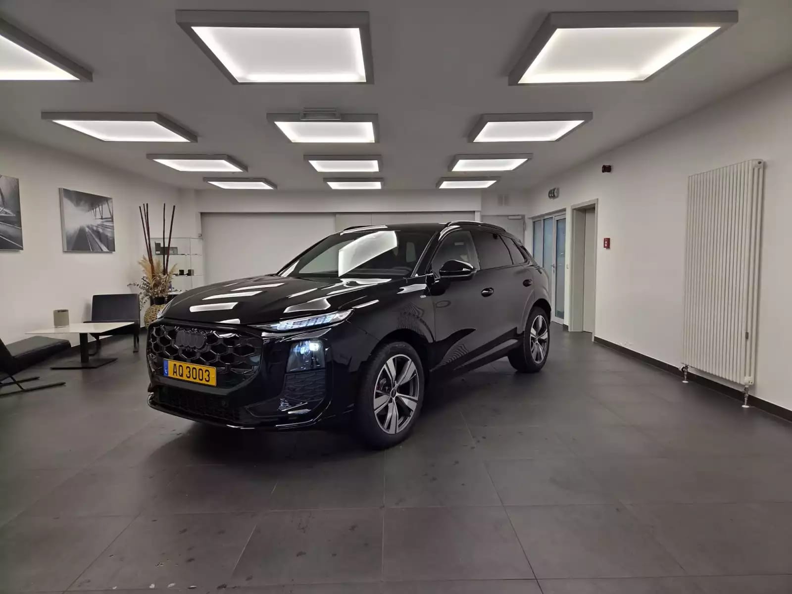 Audi Q3 SUV S line 150 CV / 110 KW TDI S tronic - Photo 1