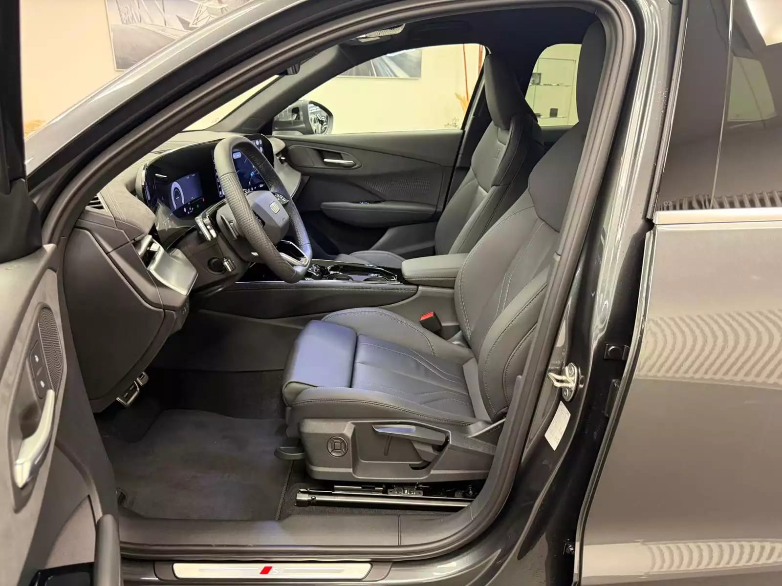 Audi Q3 SUV e-hybrid S Line 272 CV / 200 kW S tronic - Photo 1