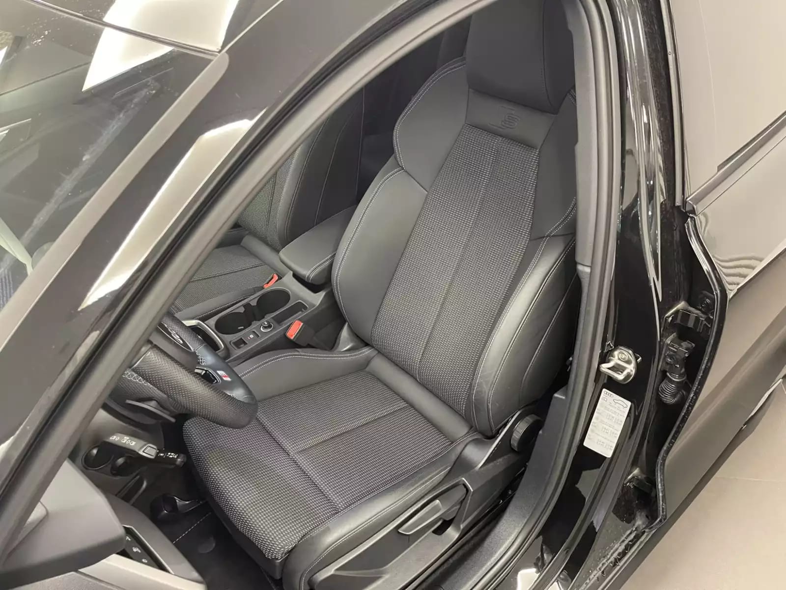 Audi A3 Sportback S line 45 TFSI e 245 CV /180 KW S tronic - Photo 1