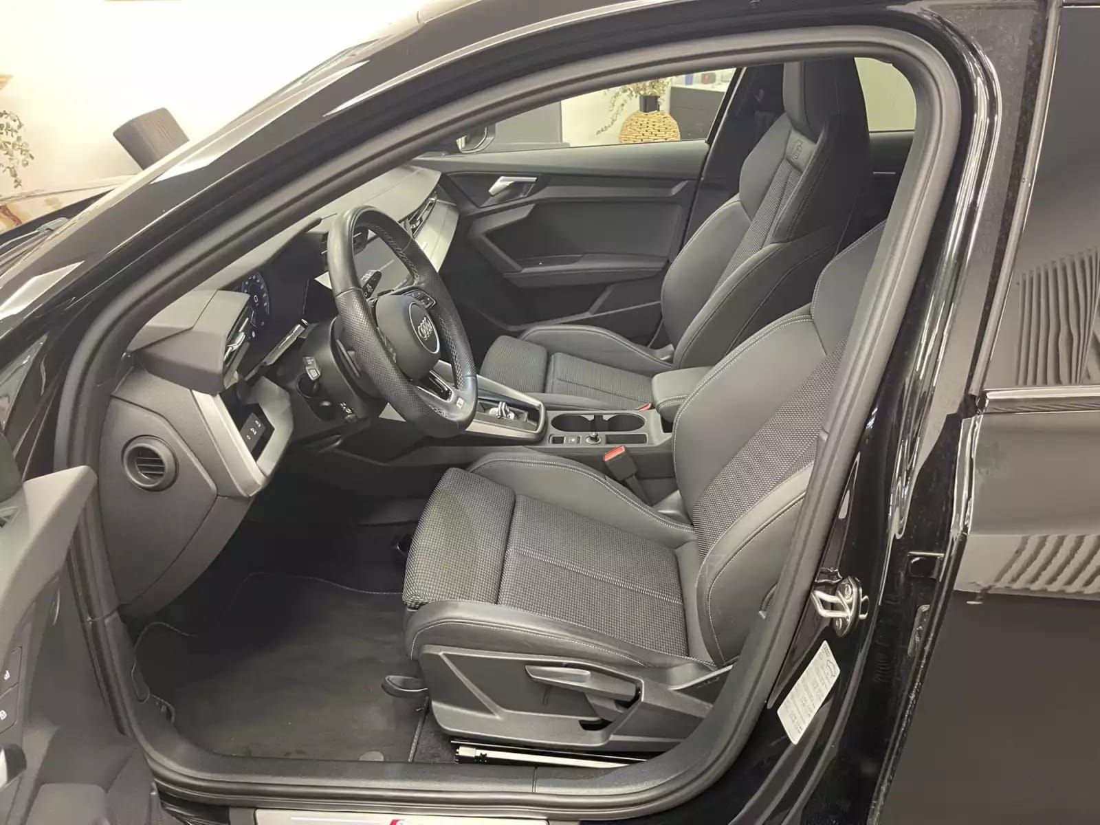 Audi A3 Sportback S line 45 TFSI e 245 CV /180 KW S tronic - Photo 1