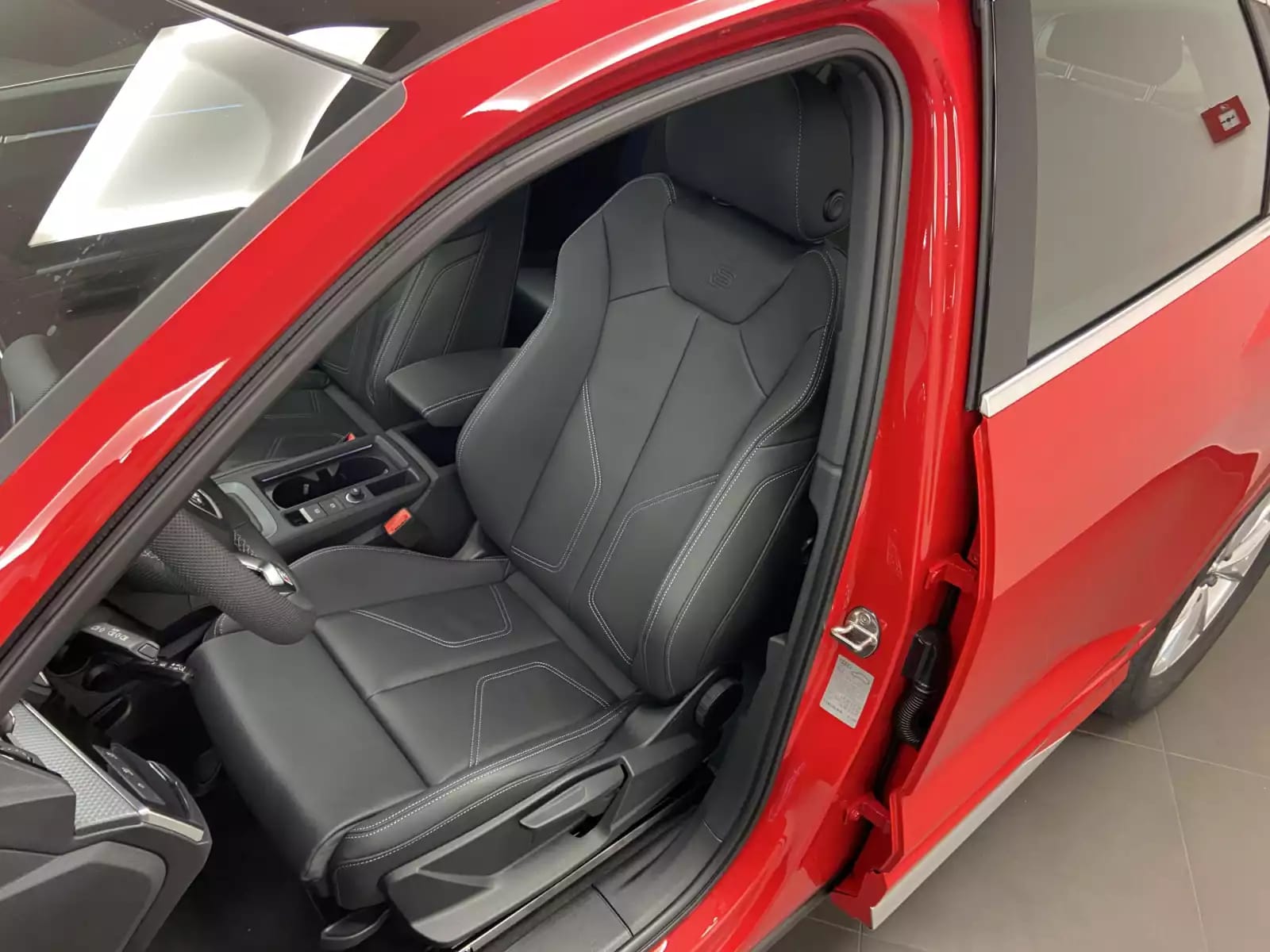 Audi Q3 Sportback S line 35 TDI 150 CV / 110 KW S tronic - Photo 1