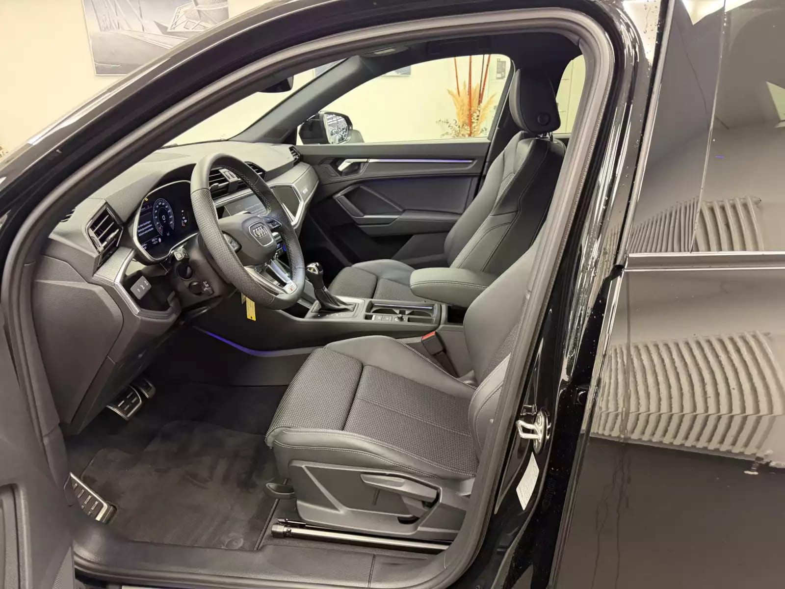 Audi Q3 Sportback S line 35 TFSI 110kW / 150ch S tronic - Photo 1