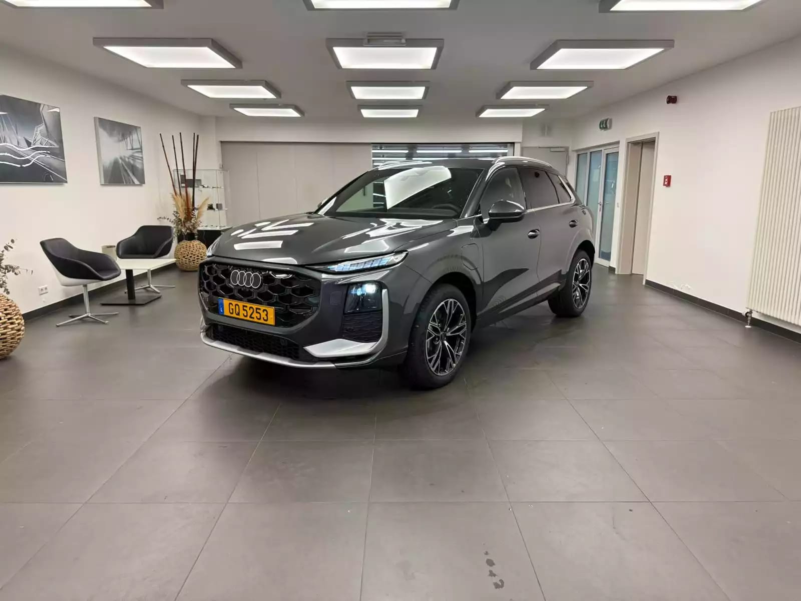 Audi Q3 SUV e-hybrid S Line 272 CV / 200 KW S tronic - Photo 1