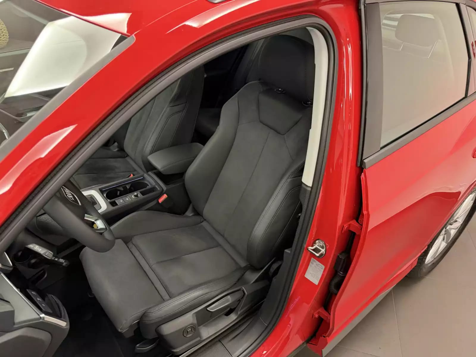 Audi Q3 S line 45 TFSIe 245 CV / 180 kW S tronic - Photo 1