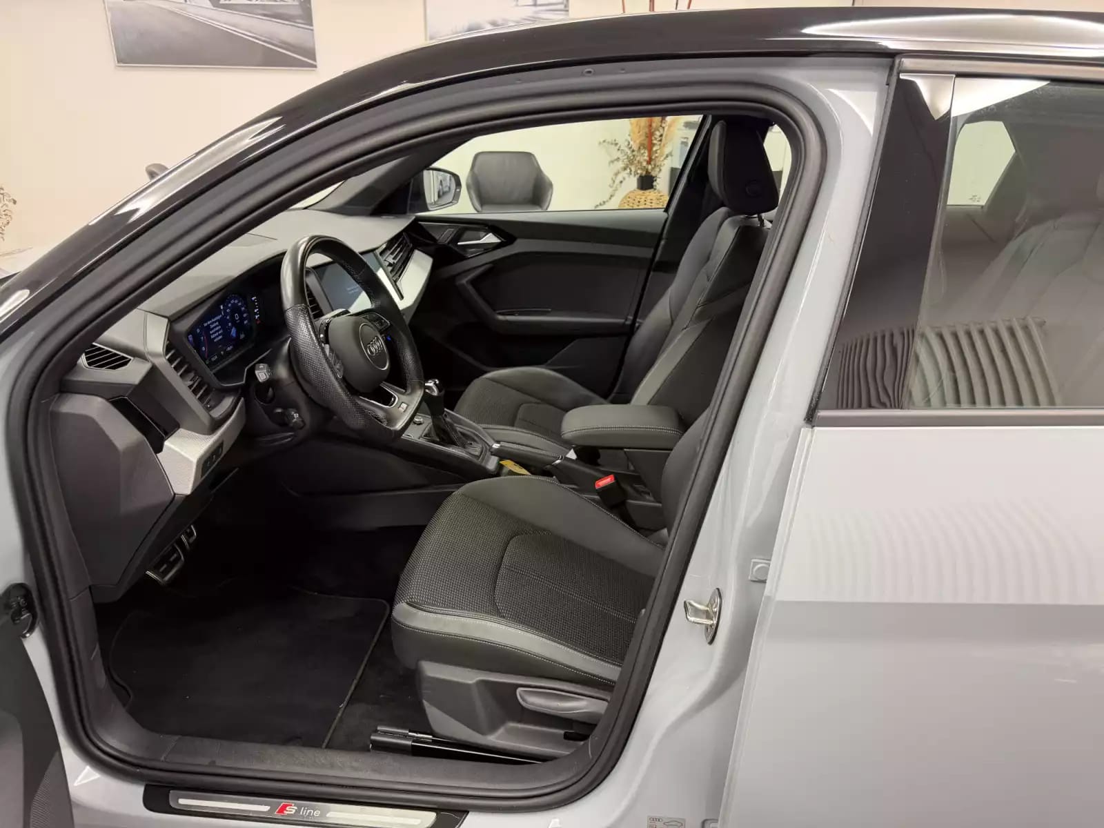 Audi A1 Sportback S line 30 TFSI 110 CV  / 81 kW S tronic - Photo 1