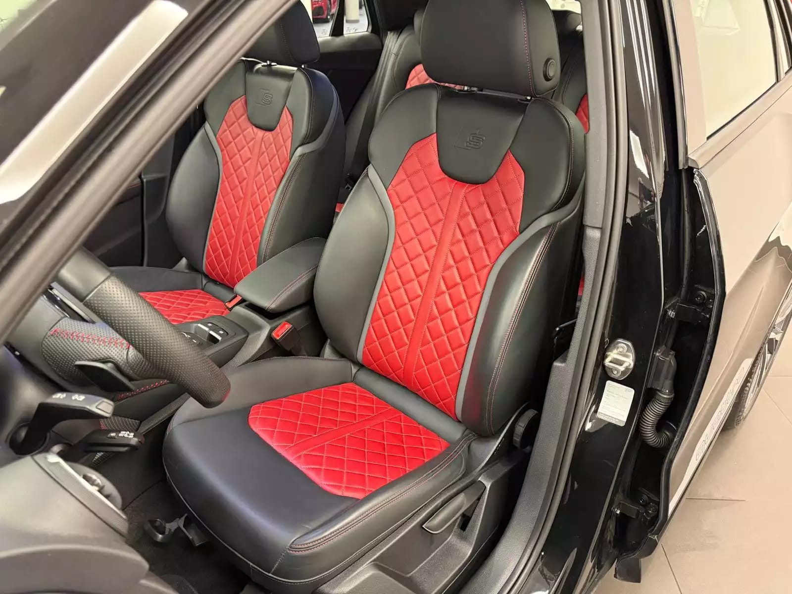 Audi SQ2 TFSI 300 CV / 221 KW quattro S tronic - Photo 1
